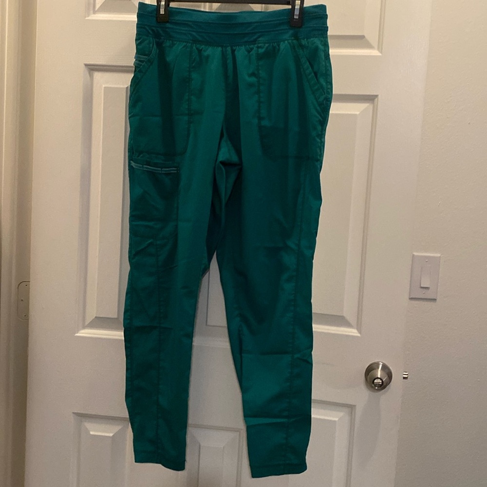 Cherokee revolution scrub bottoms